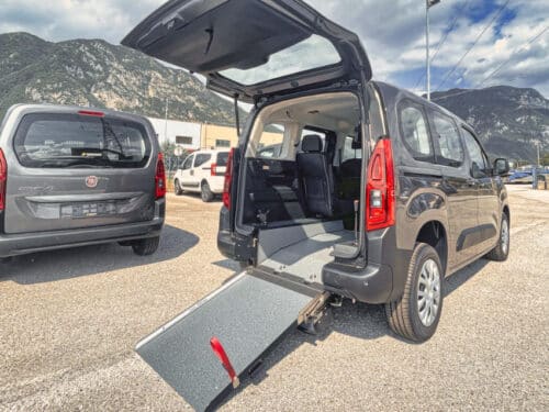 Fiat Qubo in pronta consegna 2023 allestito per trasporto disabili